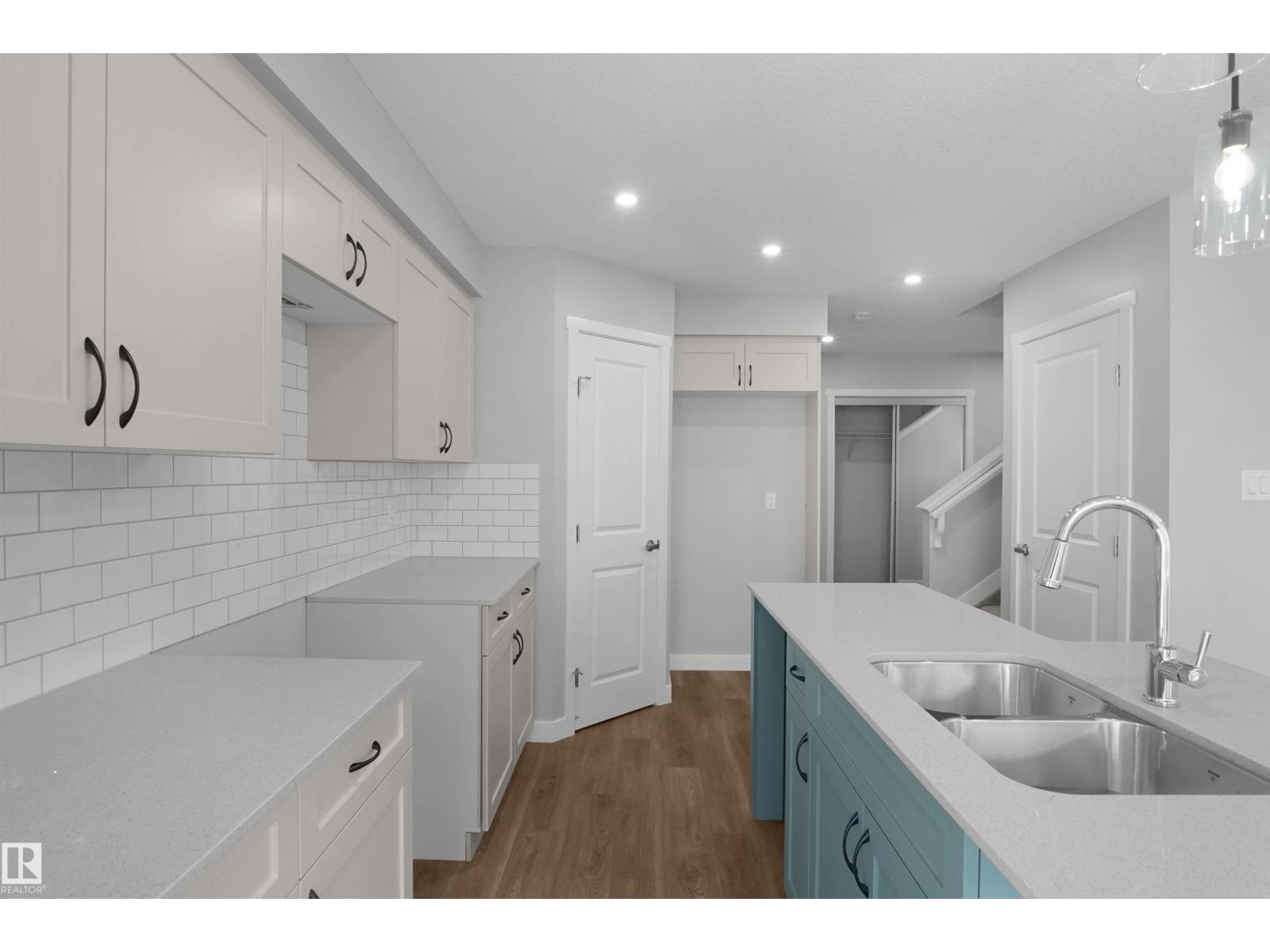 1864 187 ST NW