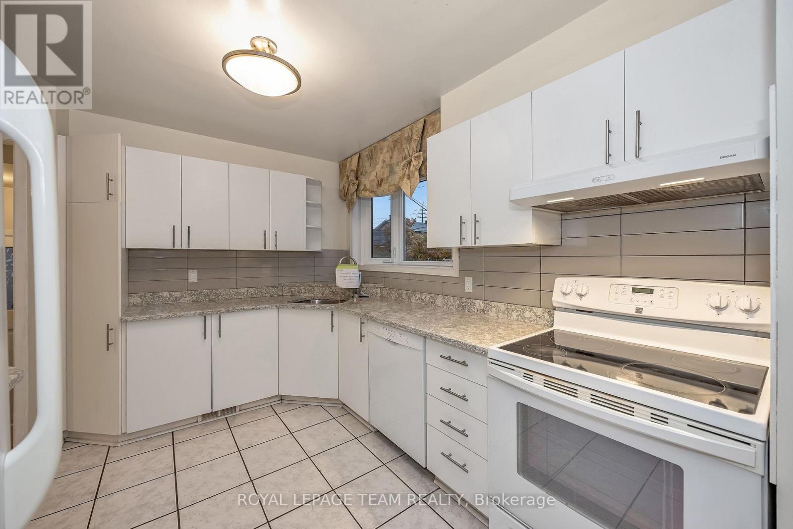 2200 Martha Avenue, Ottawa, Ontario  K1G 1K9 - Photo 15 - X14033404