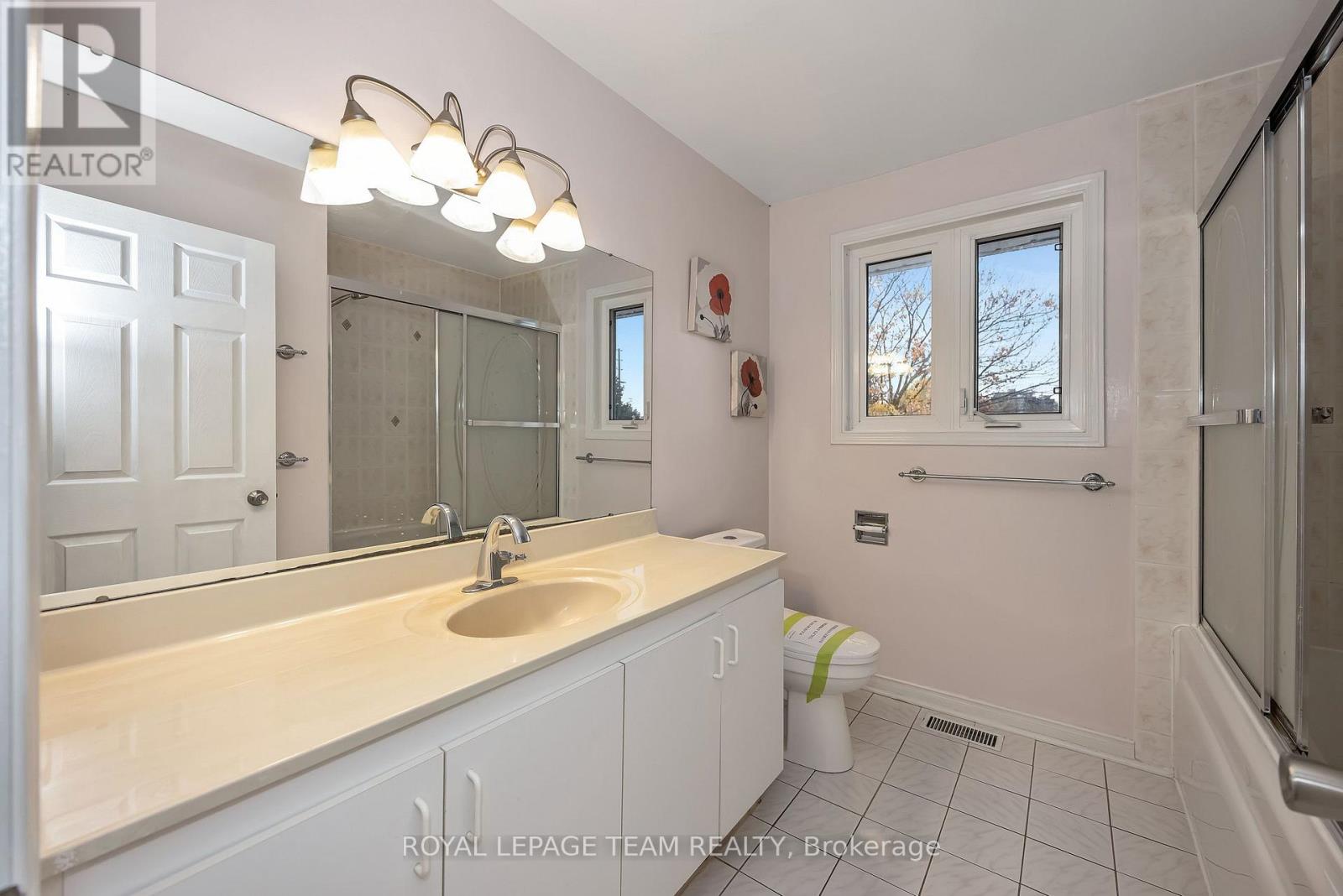 2200 Martha Avenue, Ottawa, Ontario  K1G 1K9 - Photo 32 - X14033404