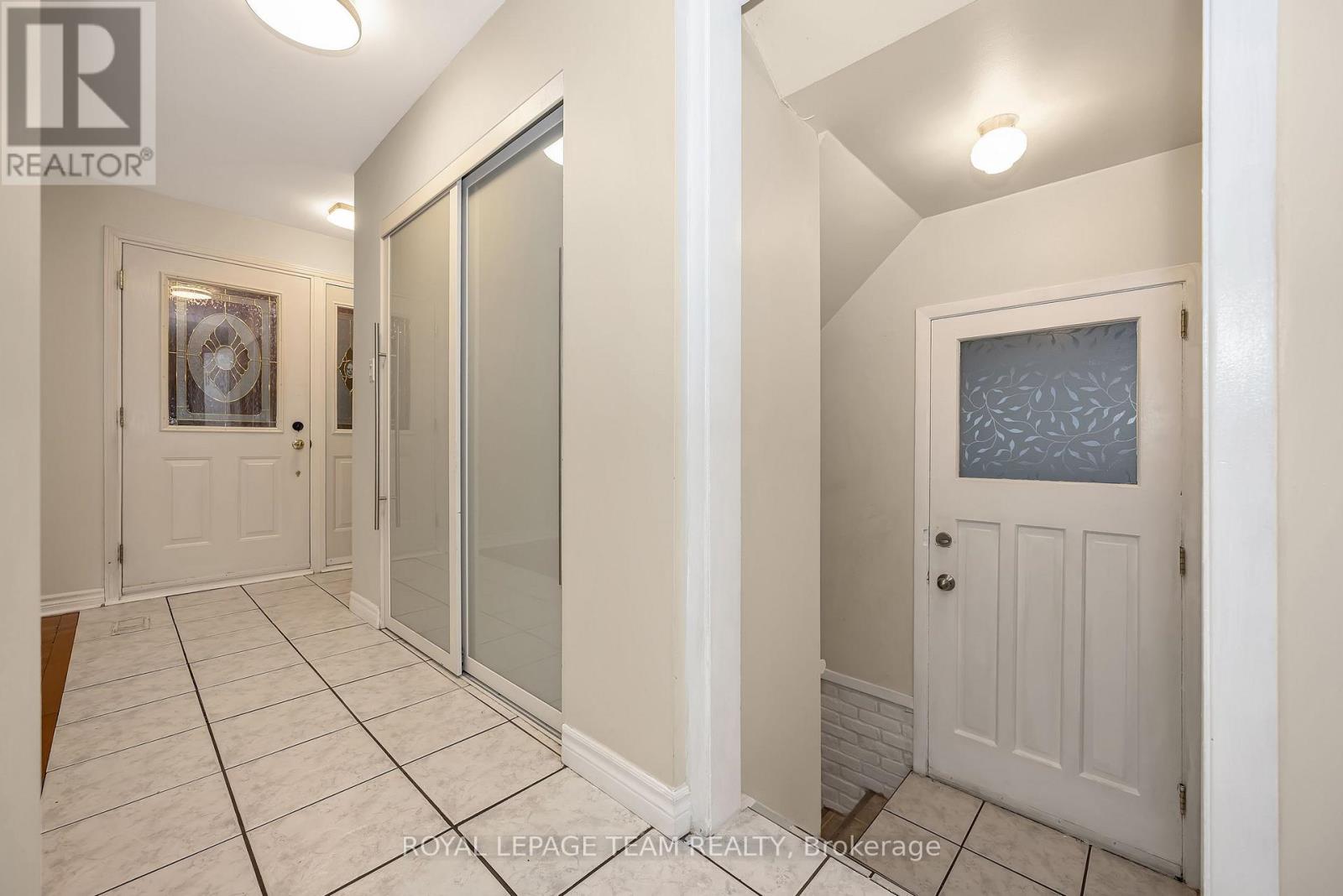 2200 Martha Avenue, Ottawa, Ontario  K1G 1K9 - Photo 34 - X14033404