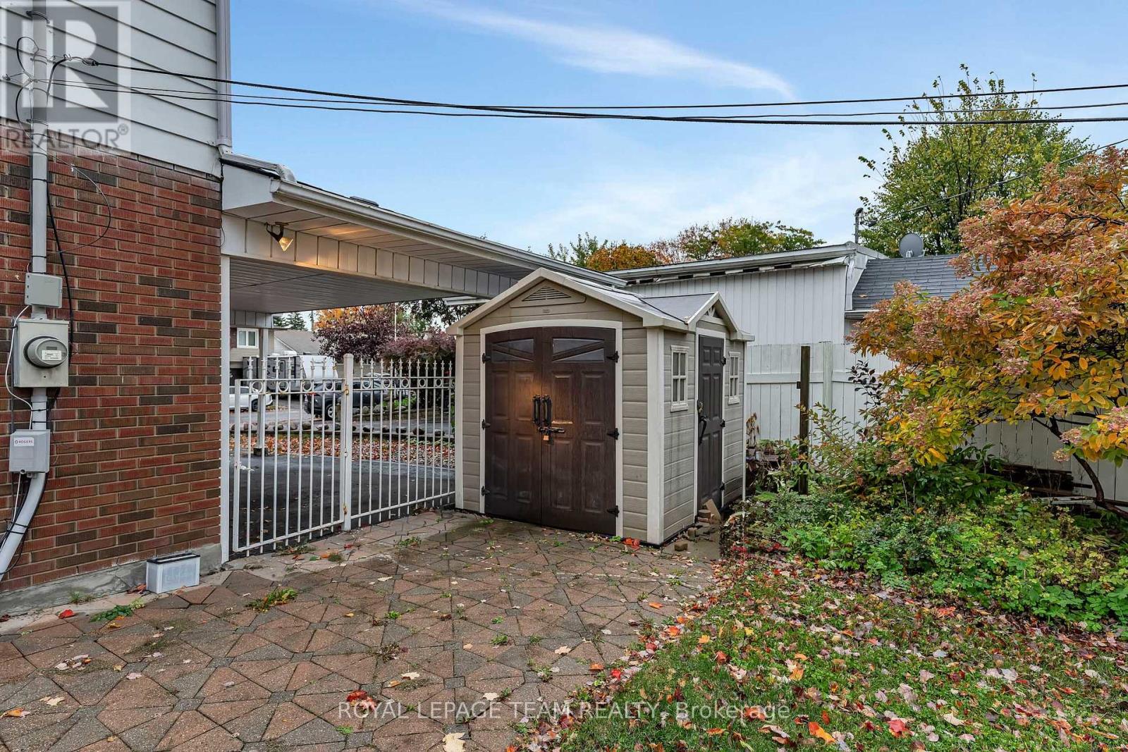2200 Martha Avenue, Ottawa, Ontario  K1G 1K9 - Photo 47 - X14033404