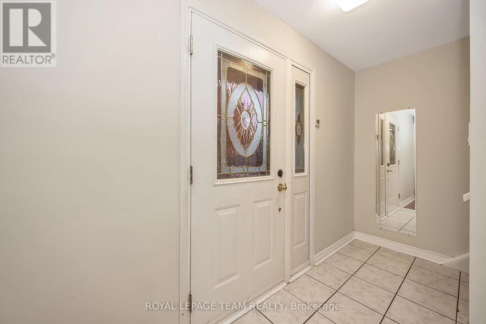 2200 Martha Avenue, Ottawa, Ontario  K1G 1K9 - Photo 7 - X14033404