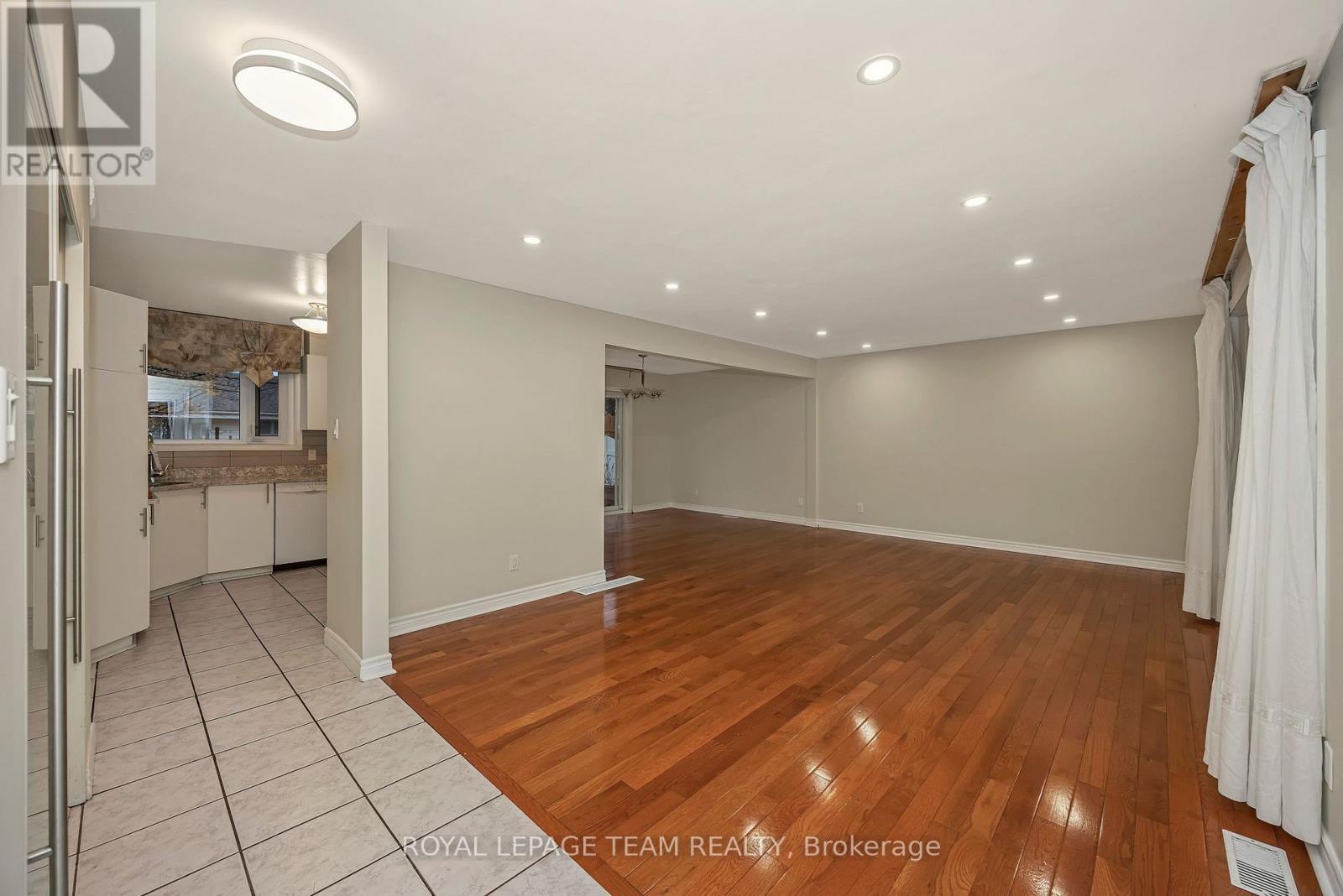 2200 Martha Avenue, Ottawa, Ontario  K1G 1K9 - Photo 8 - X14033404