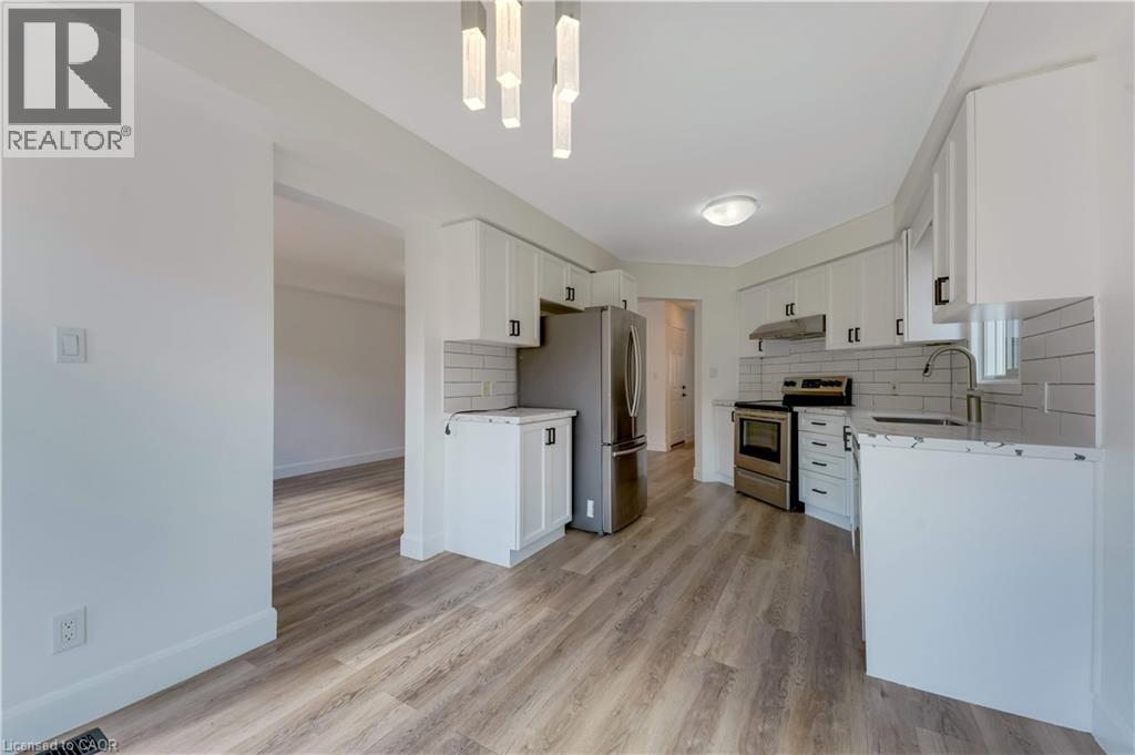 31 Swartz Street, Kitchener, Ontario  N2E 4A7 - Photo 6 - 40870165