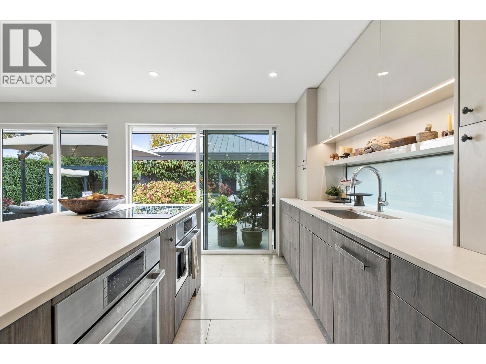 2505 Adanac Street, Vancouver, British Columbia  V5K 2M6 - Photo 5 - R3175304