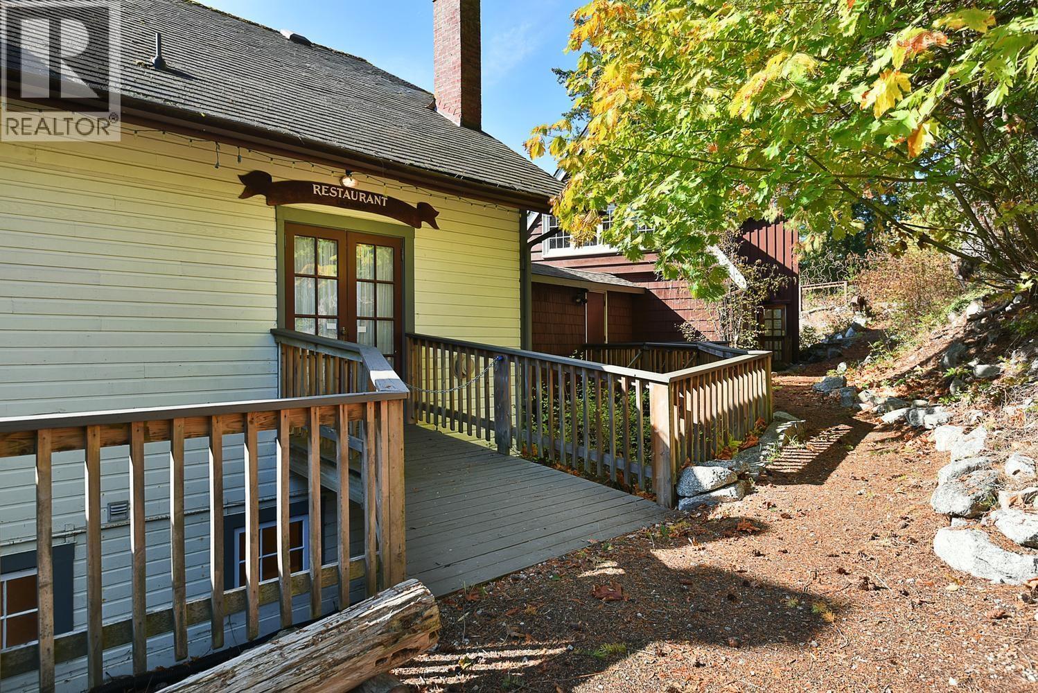 4339 GARDEN BAY ROAD
