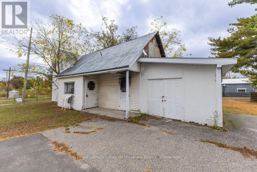 190 Phillip Street E, Gravenhurst, Ontario  P1P 1J3 - Photo 4 - X14033444