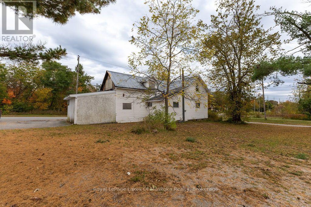 190 Phillip Street E, Gravenhurst, Ontario  P1P 1J3 - Photo 6 - X14033444