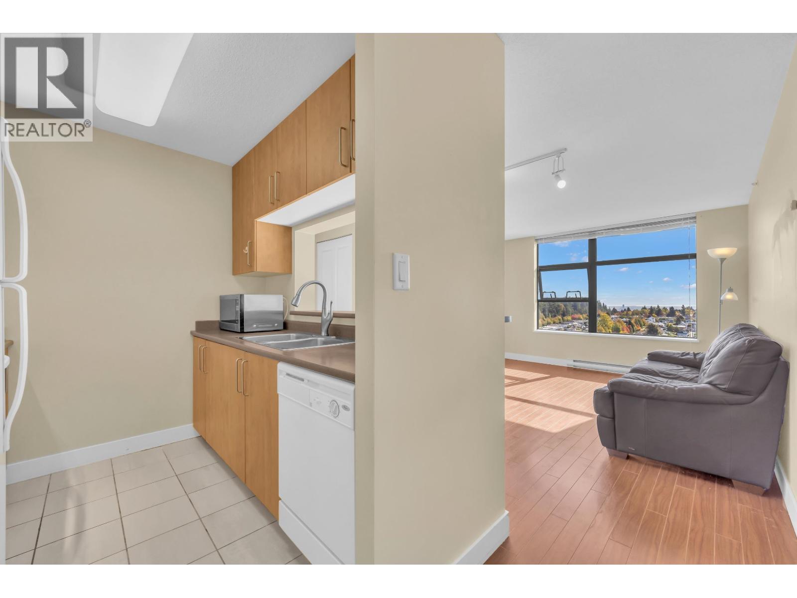 2702 5380 Oben Street, Vancouver, British Columbia  V5R 6H7 - Photo 4 - R3173991