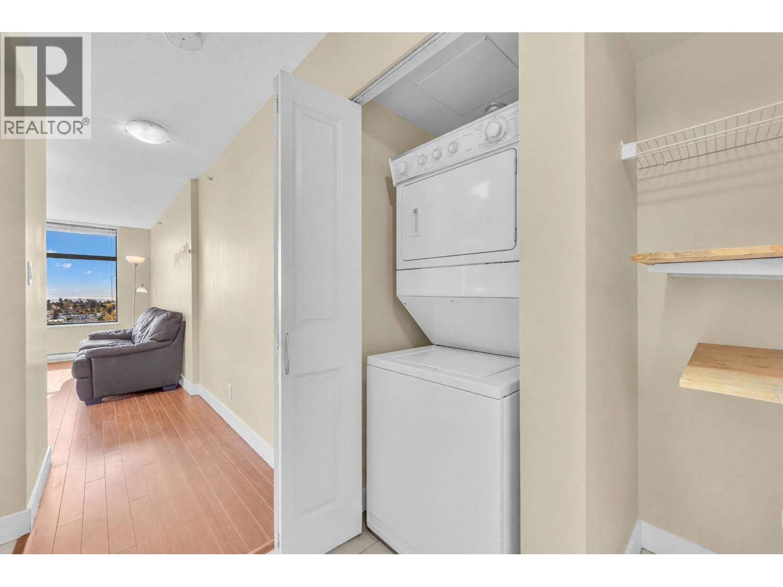 2702 5380 Oben Street, Vancouver, British Columbia  V5R 6H7 - Photo 5 - R3173991