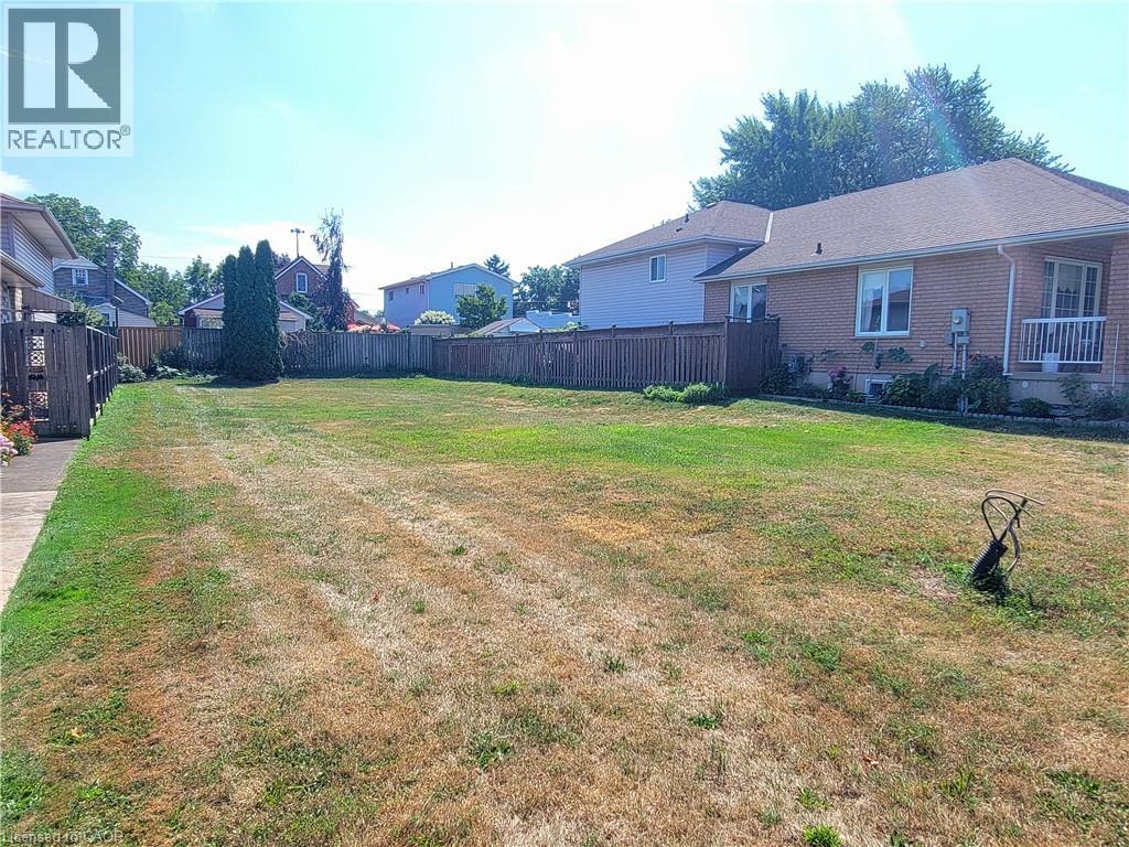 6554 Harper Drive, Niagara Falls, Ontario  L2E 7K6 - Photo 4 - 40871360