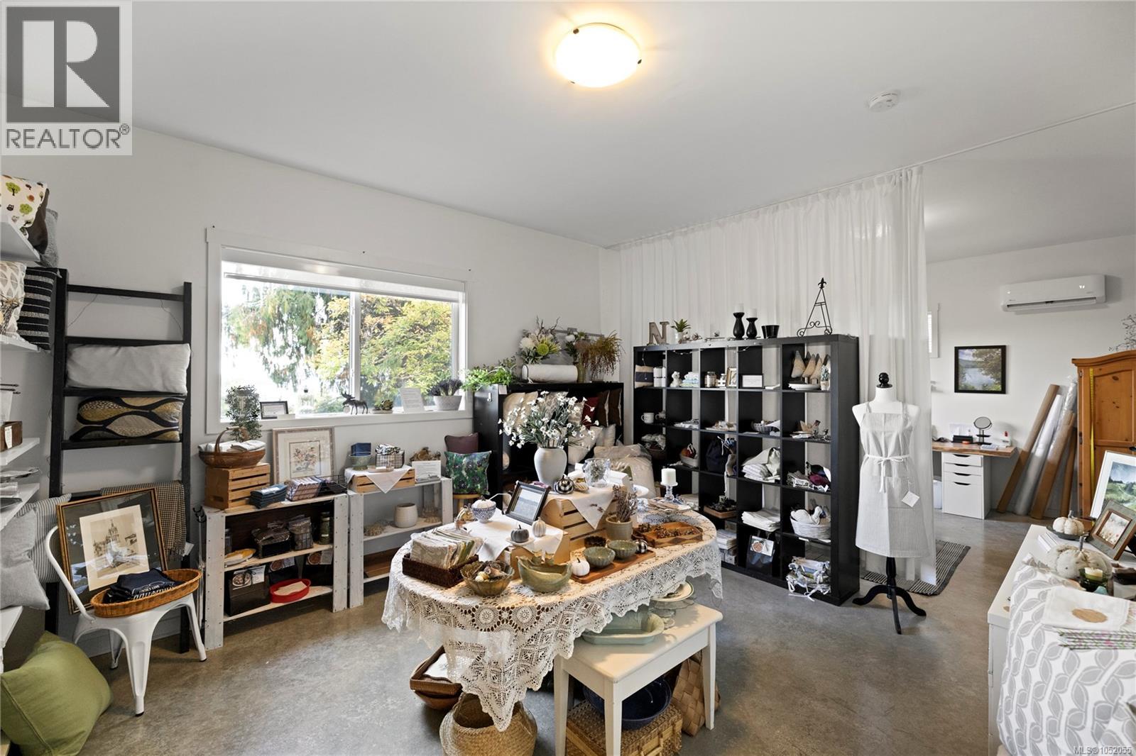 117 Clarke Rd