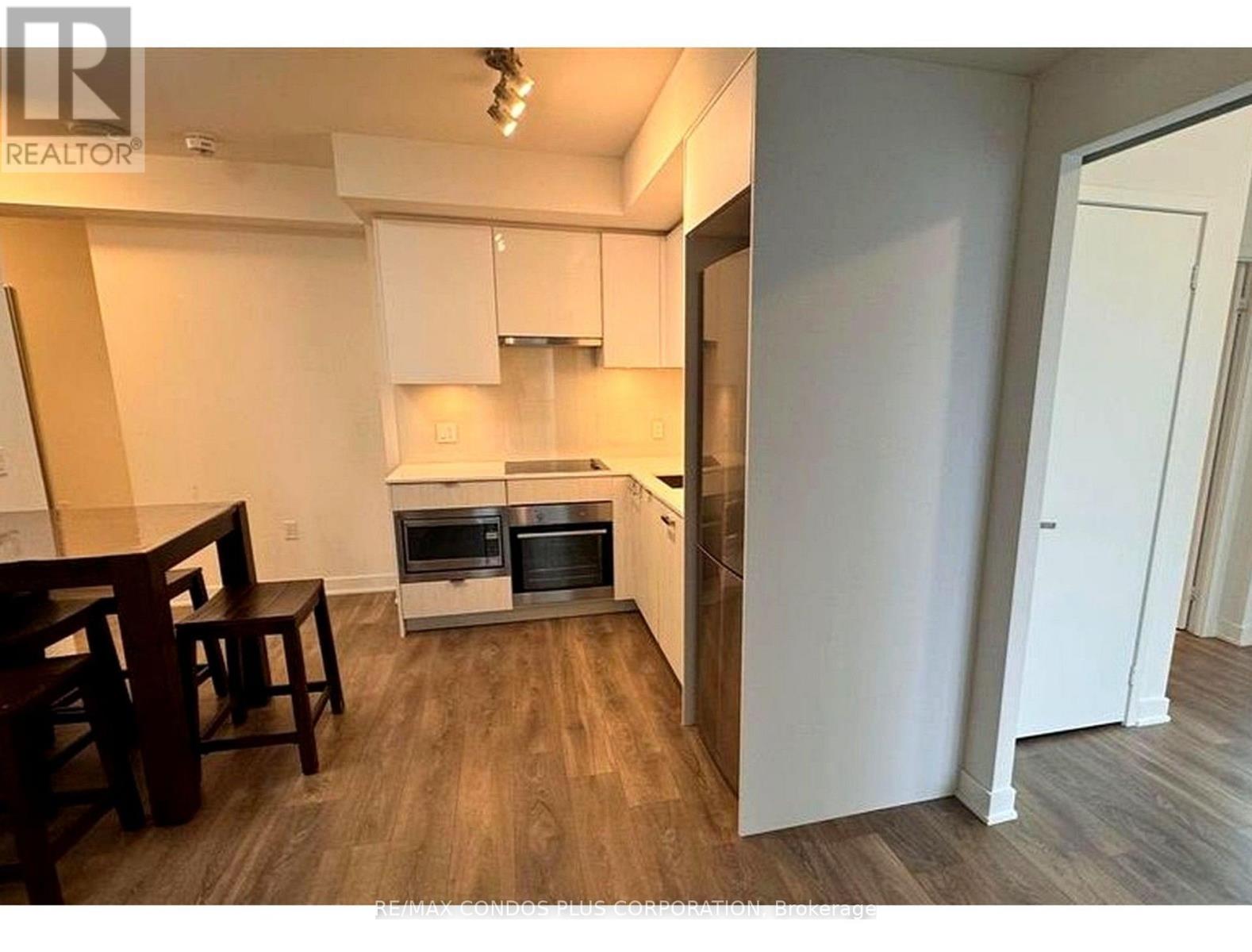 3212 - 195 Redpath Avenue, Toronto (Mount Pleasant West), Ontario  M4P 0E4 - Photo 3 - C14033376