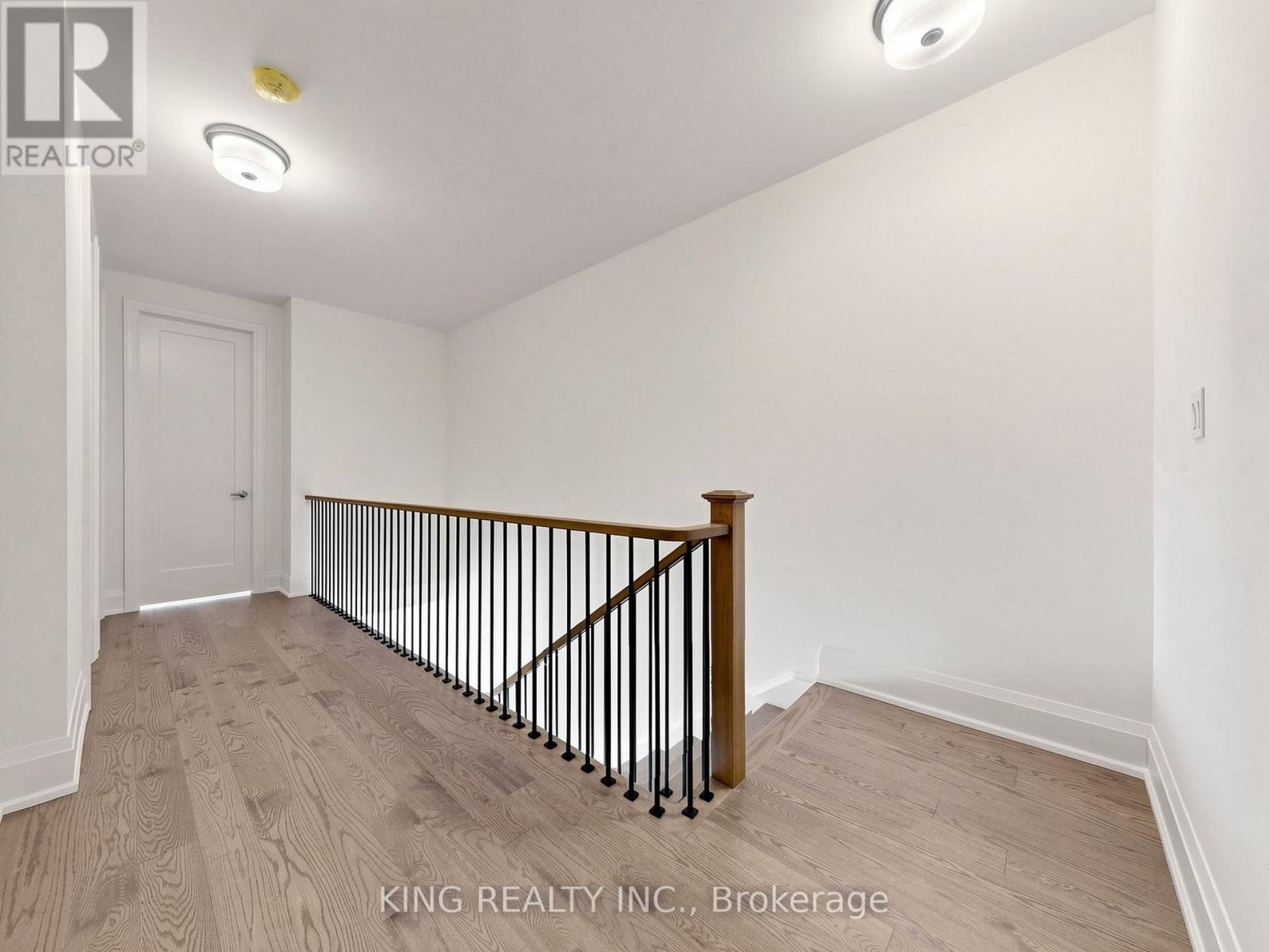 107 Jack Bowerbank Boulevard, Oakville, Ontario  L6M 4K1 - Photo 16 - W13872030