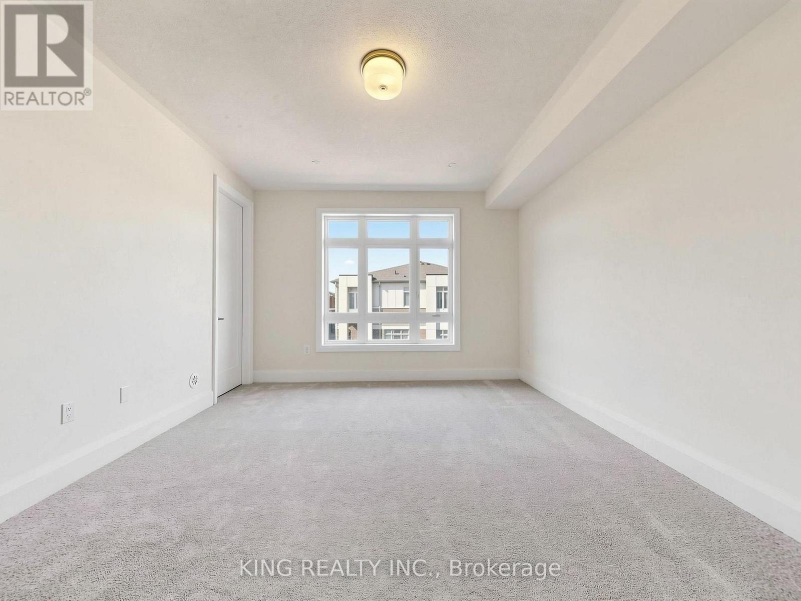 107 Jack Bowerbank Boulevard, Oakville, Ontario  L6M 4K1 - Photo 17 - W13872030