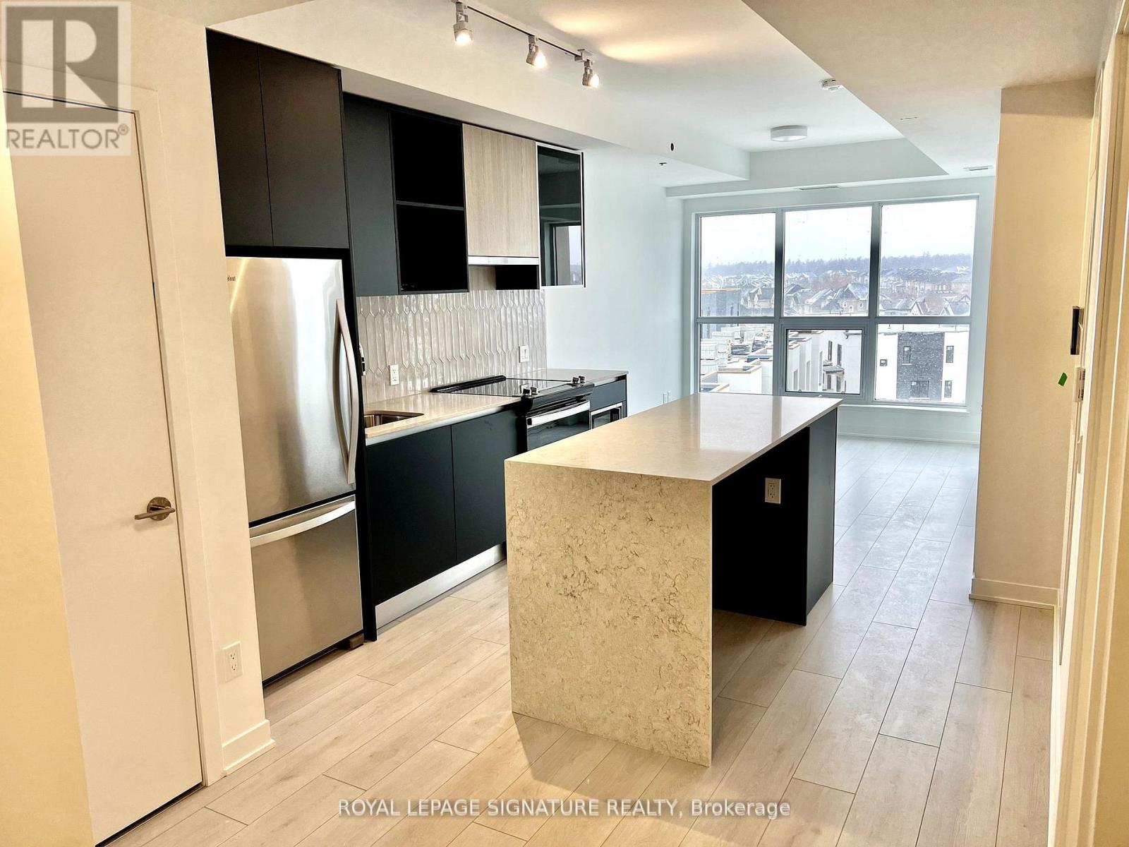 511 - 405 Dundas Street W, Oakville, Ontario  L6M 4P9 - Photo 3 - W14033440