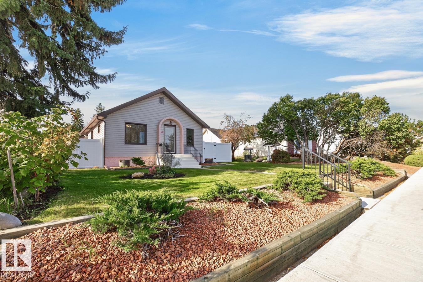 6 MONT CLARE PL