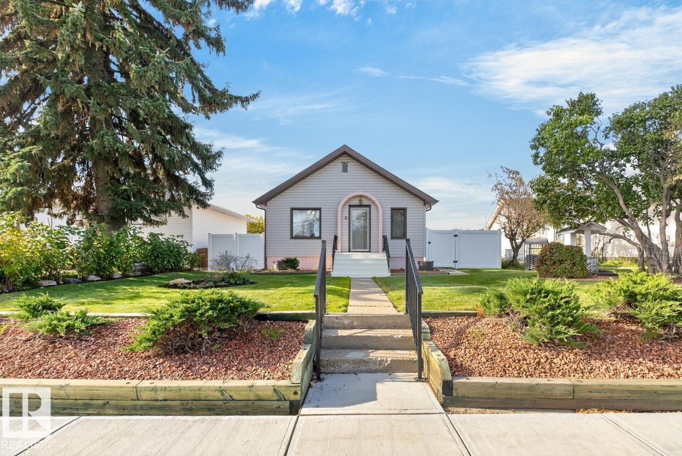 6 MONT CLARE PL