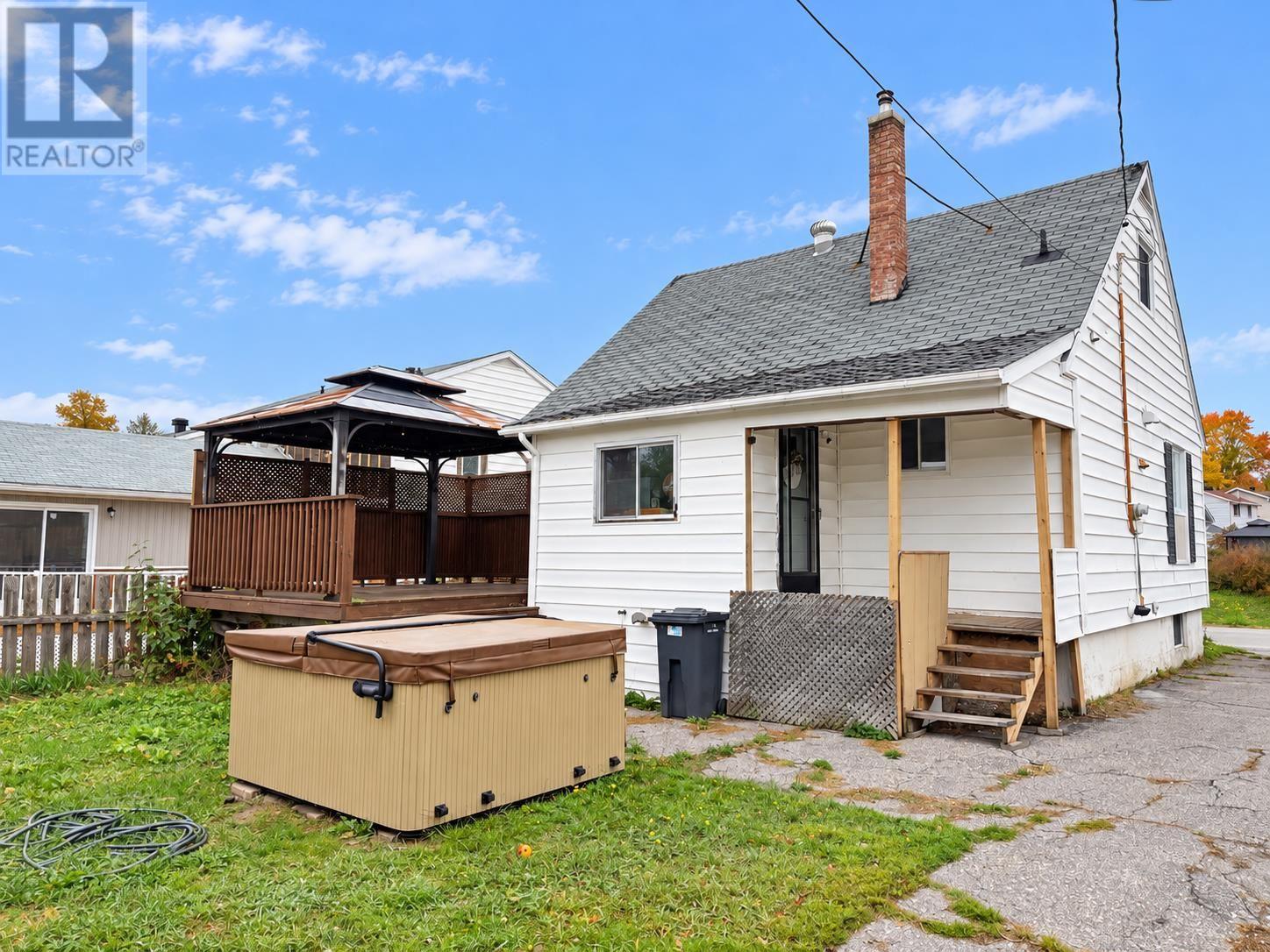 114 Hirshhorn Ave, Elliot Lake, Ontario  P5A 1P4 - Photo 27 - SM262875