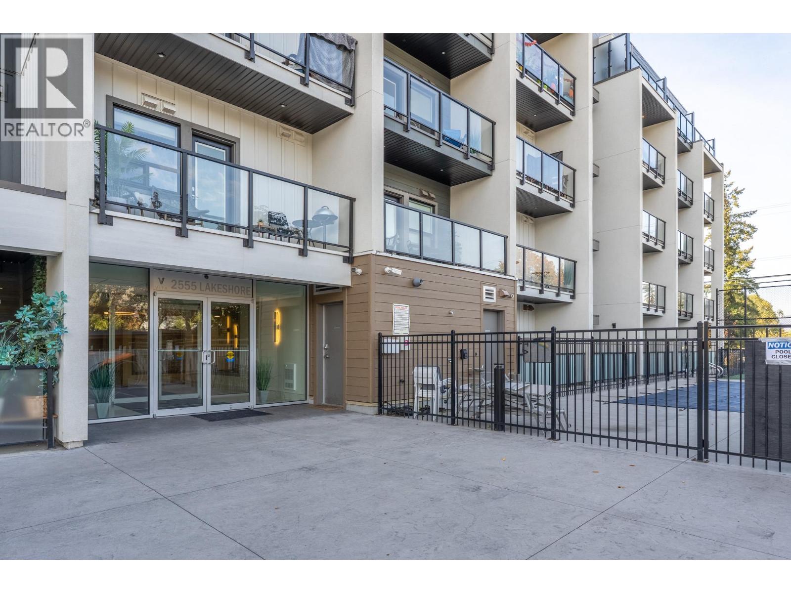 2555 Lakeshore Road Unit# 514