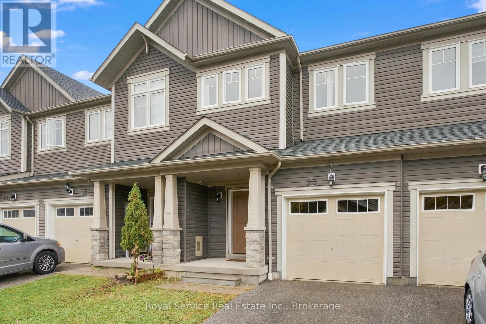 23 Tabaret Crescent, Oshawa, Ontario  L1L 0G5 - Photo 2 - E14033554