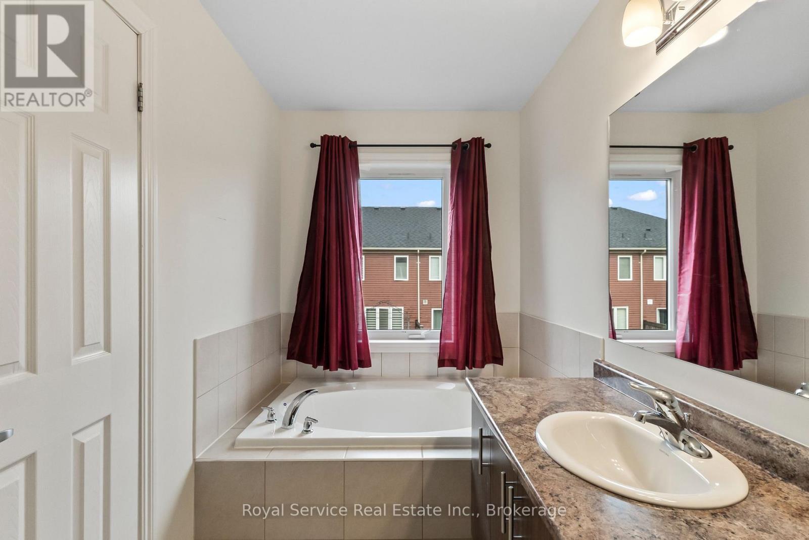 23 Tabaret Crescent, Oshawa, Ontario  L1L 0G5 - Photo 29 - E14033554