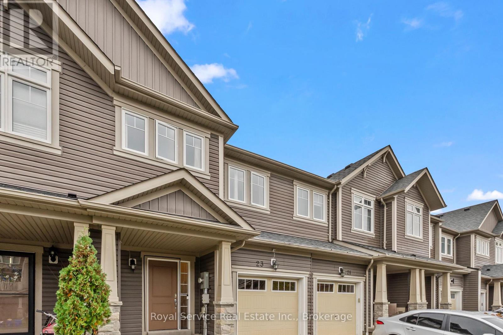 23 Tabaret Crescent, Oshawa, Ontario  L1L 0G5 - Photo 3 - E14033554