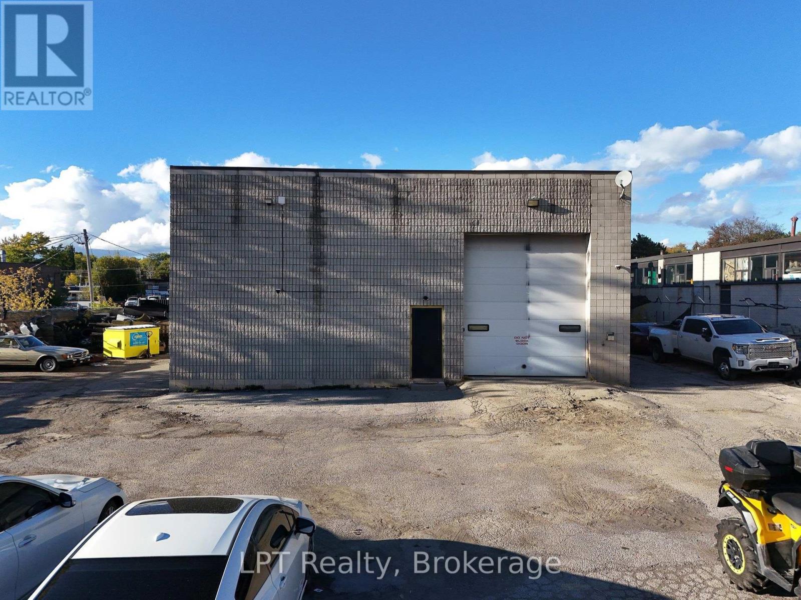 2 - 7 Harlech Court, Markham, Ontario L3T 6L5 - Photo 2 - N14033698