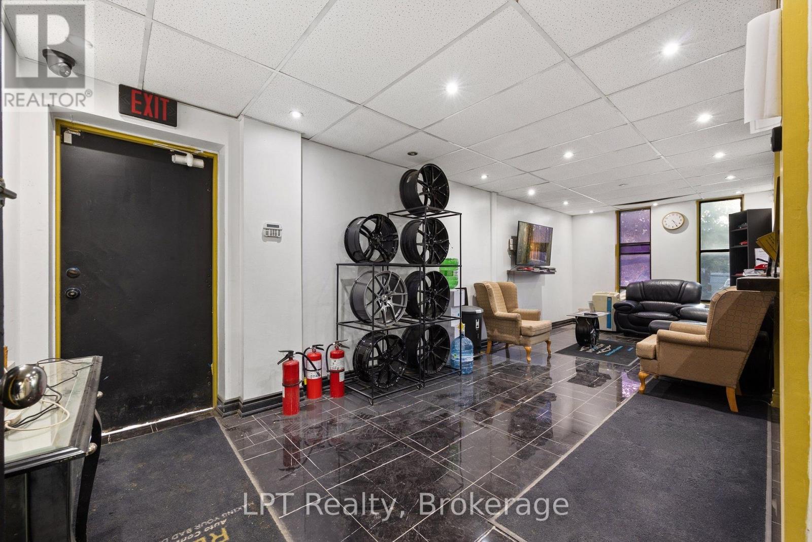 2 - 7 Harlech Court, Markham, Ontario L3T 6L5 - Photo 5 - N14033698