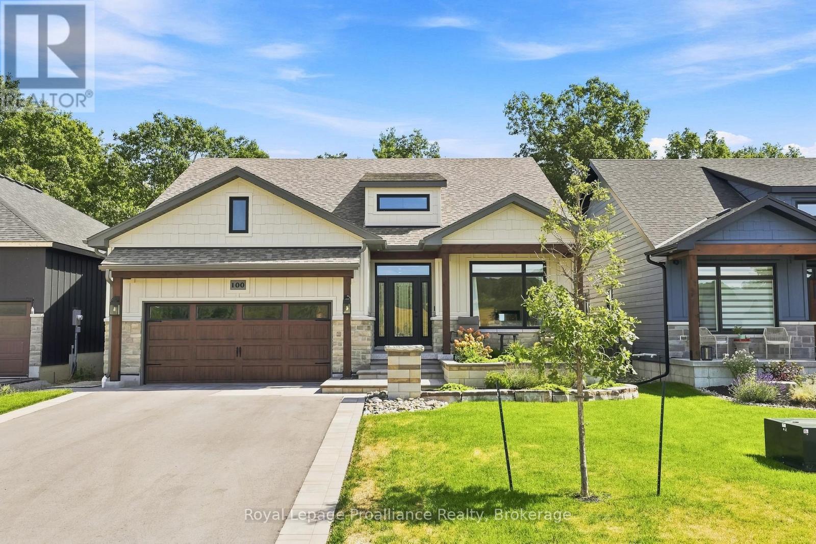 100 Deerview Drive, Quinte West, Ontario  K8V 0L9 - Photo 1 - X14033462