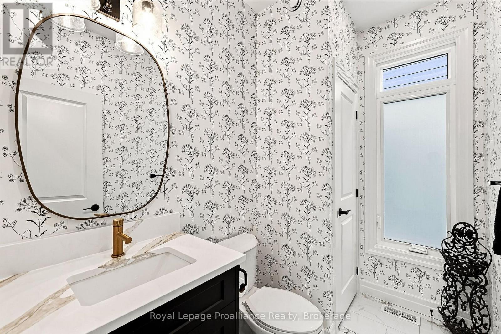 100 Deerview Drive, Quinte West, Ontario  K8V 0L9 - Photo 32 - X14033462