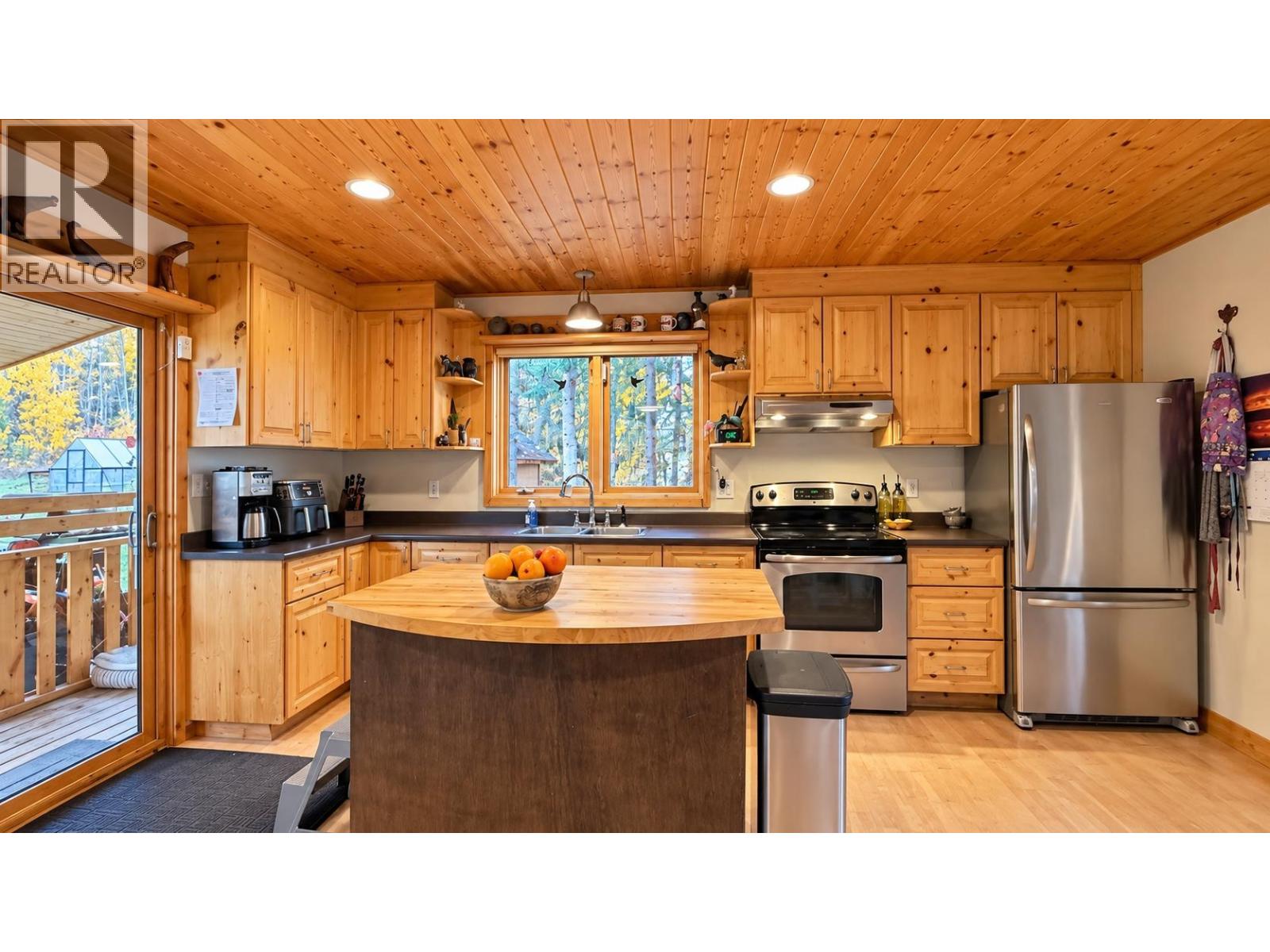 1496 Chestnut Street, Telkwa, British Columbia  V0J 2X0 - Photo 16 - R3175235