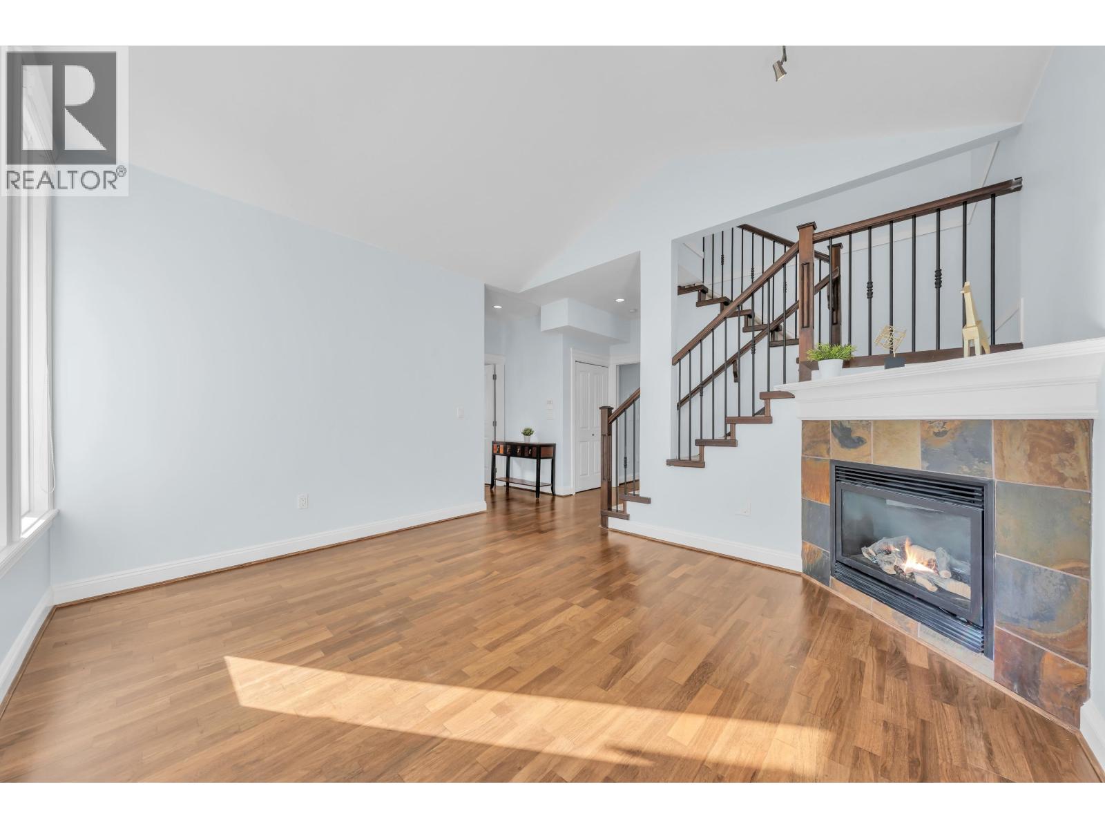 2411 George Street, North Vancouver, British Columbia  V7P 2N4 - Photo 9 - R3174964
