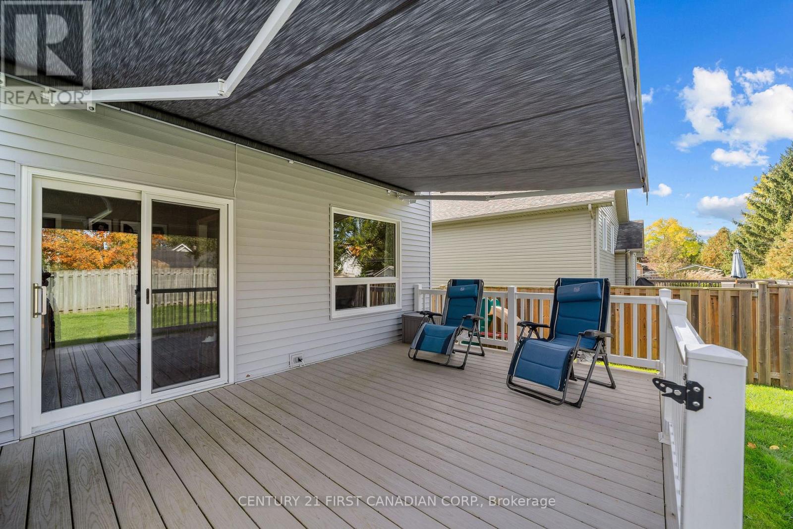 8 Robin Street, North Middlesex, Ontario  N0M 1A0 - Photo 37 - X14033540