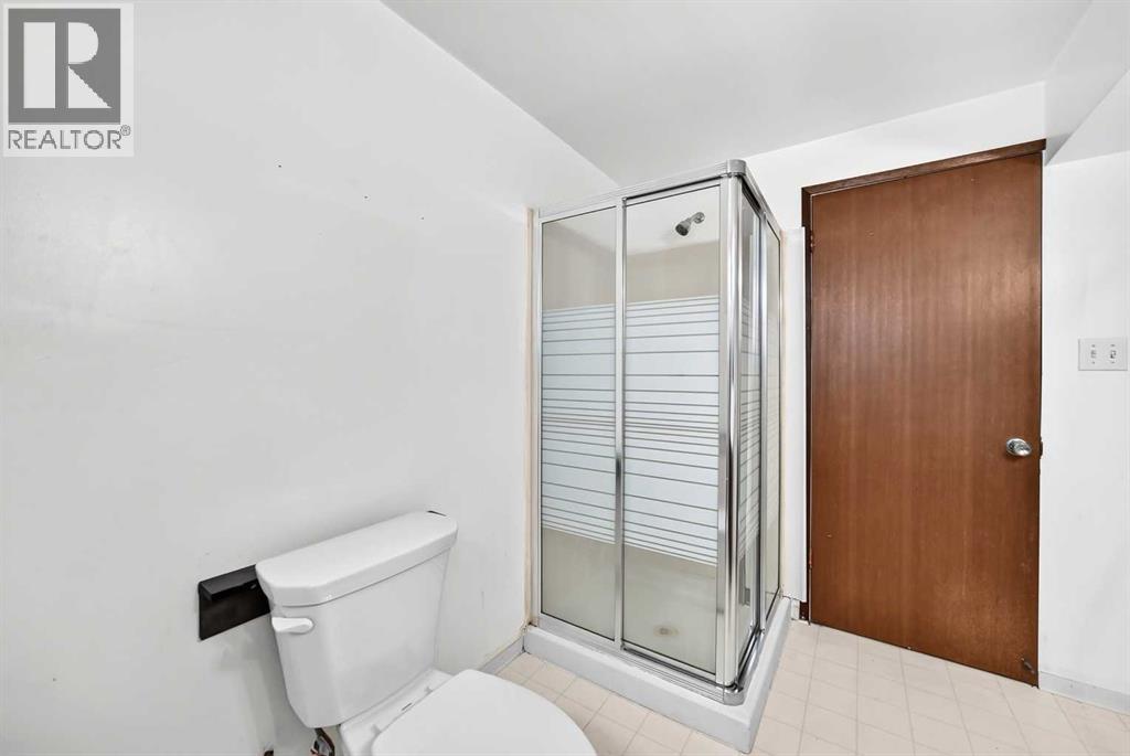 823 67 Avenue SW, Calgary, Alberta  T2V 0M6 - Photo 32 - A2351912