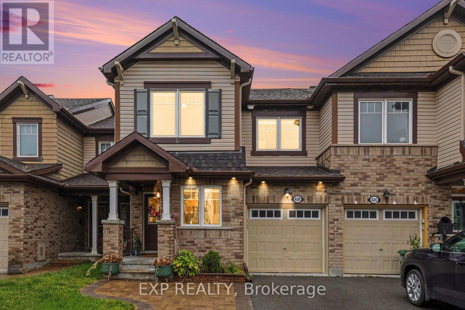 428 White Arctic Avenue, Ottawa, Ontario  K2J 5Y9 - Photo 1 - X14033448