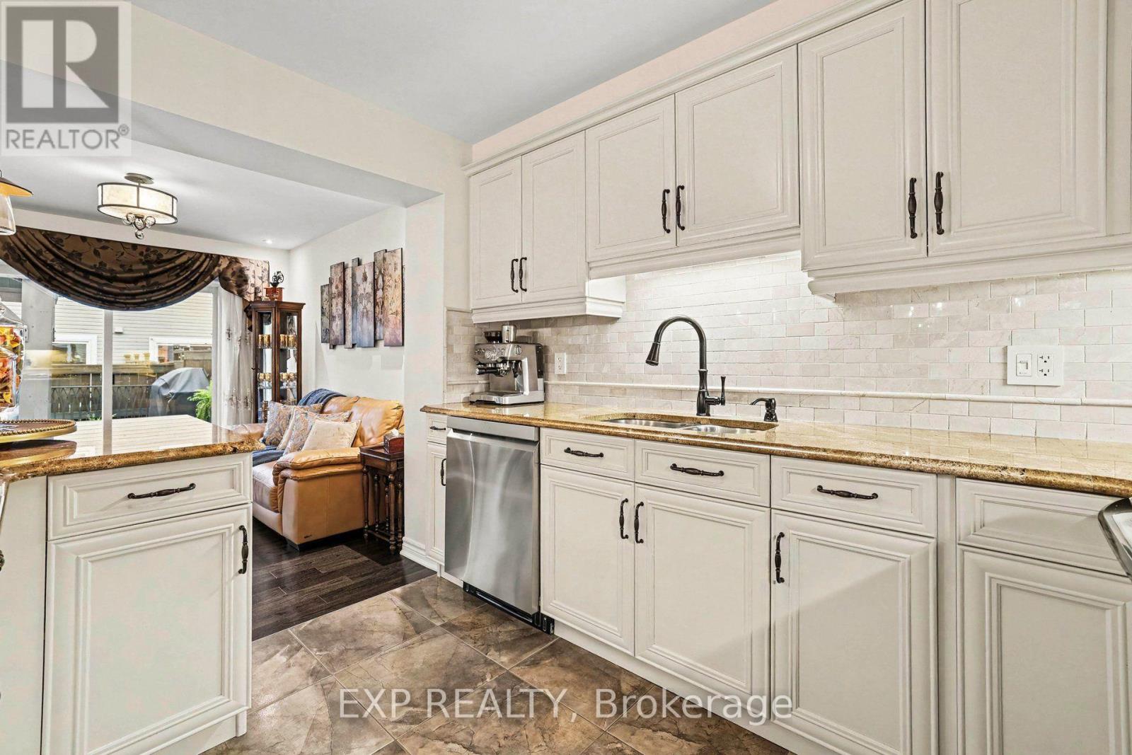 428 White Arctic Avenue, Ottawa, Ontario  K2J 5Y9 - Photo 12 - X14033448