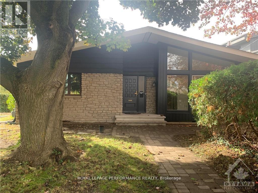 1294 Parkhill Circle, Ottawa, Ontario  K1H 6K3 - Photo 3 - X14033574