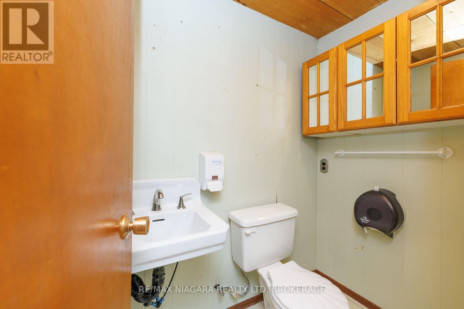 4344 Pettit Avenue, Niagara Falls, Ontario  L2E 6K8 - Photo 21 - X14033666