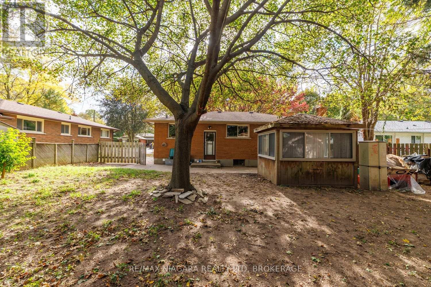 4344 Pettit Avenue, Niagara Falls, Ontario  L2E 6K8 - Photo 30 - X14033666