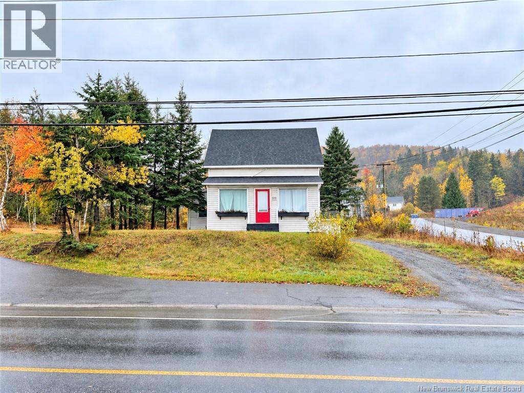 870 Canada Road, Edmundston, New Brunswick  E3V 3X3 - Photo 4 - NB149474
