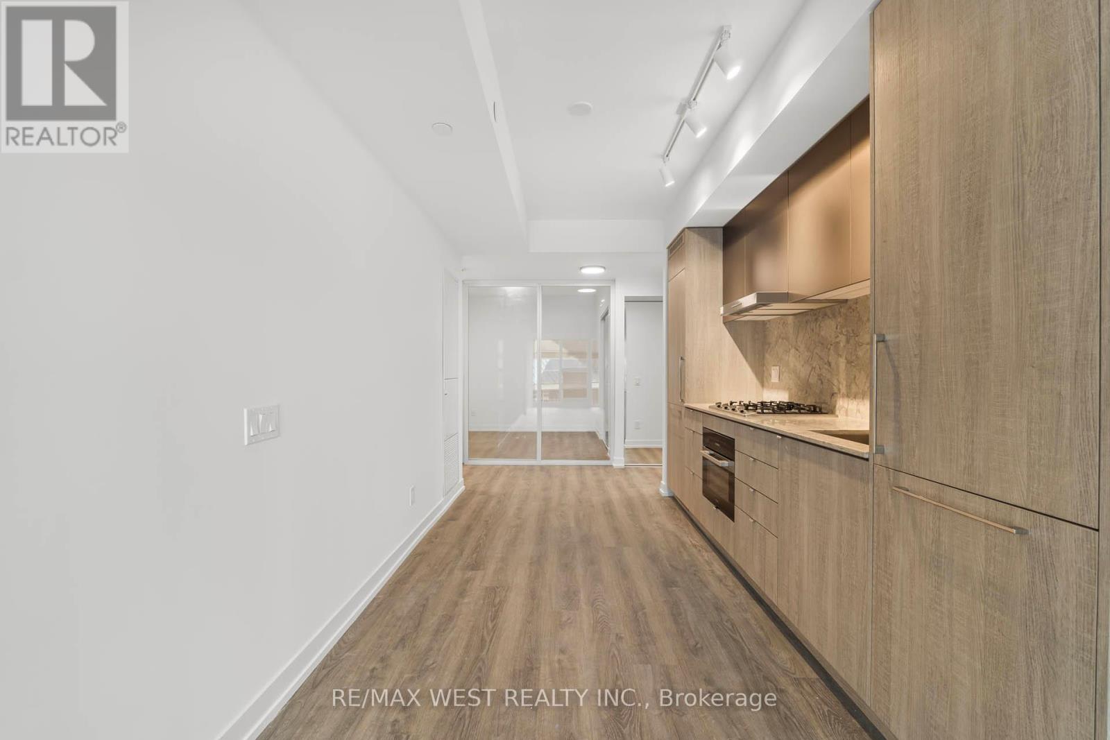 906 - 771 Yonge Street, Toronto, Ontario  M4W 0B8 - Photo 5 - C14033676