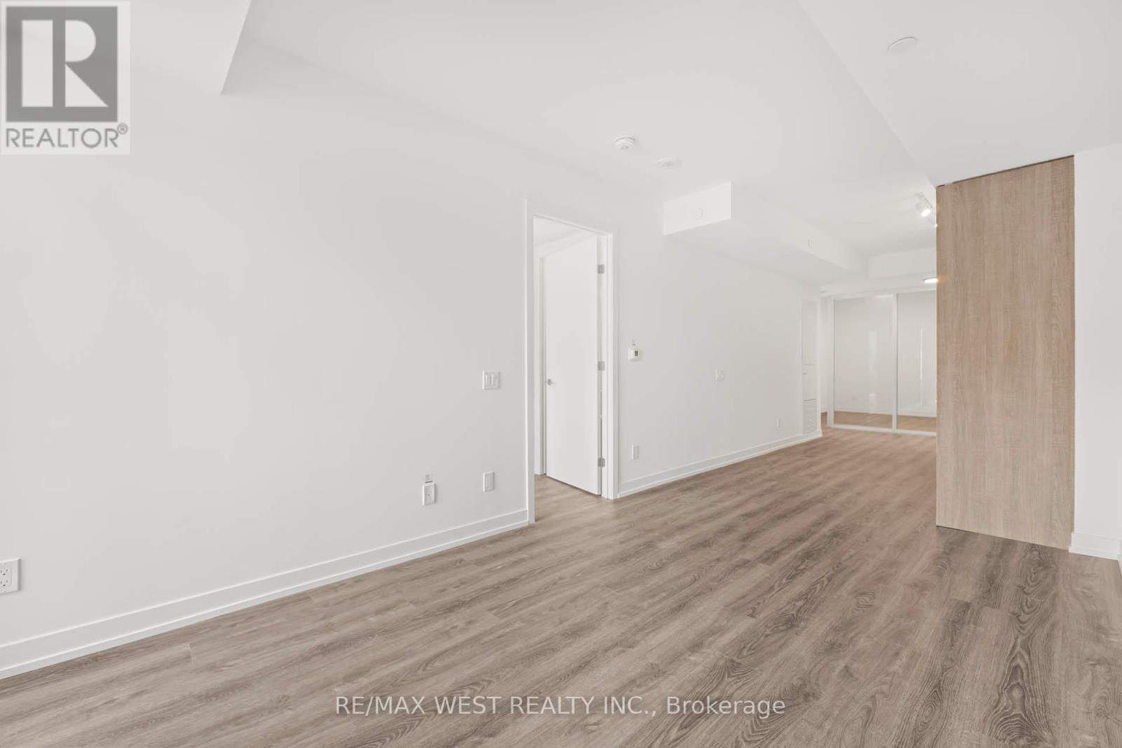 906 - 771 Yonge Street, Toronto, Ontario  M4W 0B8 - Photo 9 - C14033676