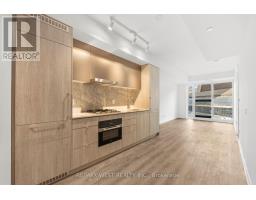 906 - 771 YONGE STREET, Toronto, Ontario