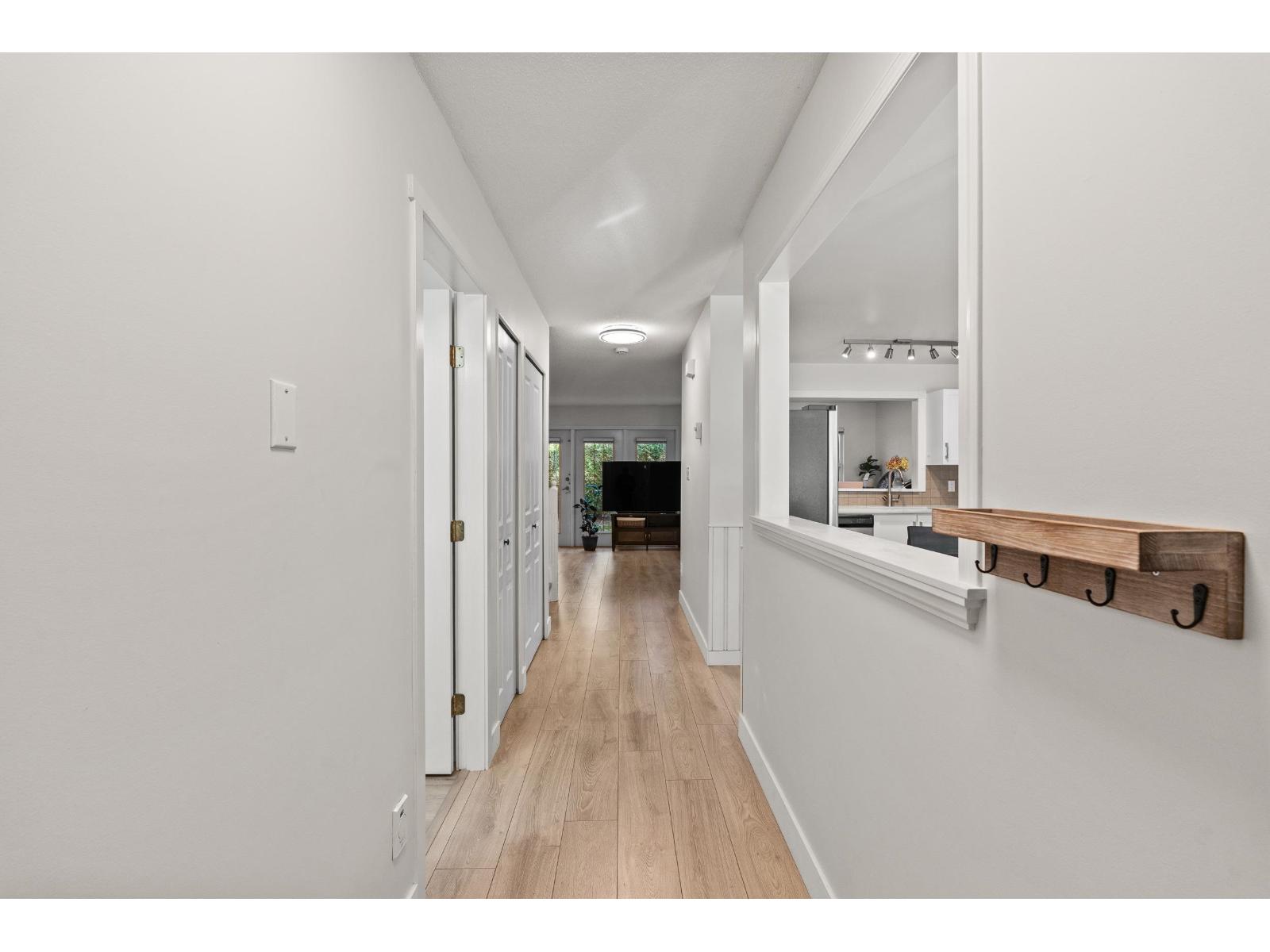 27 8428 VENTURE WAY