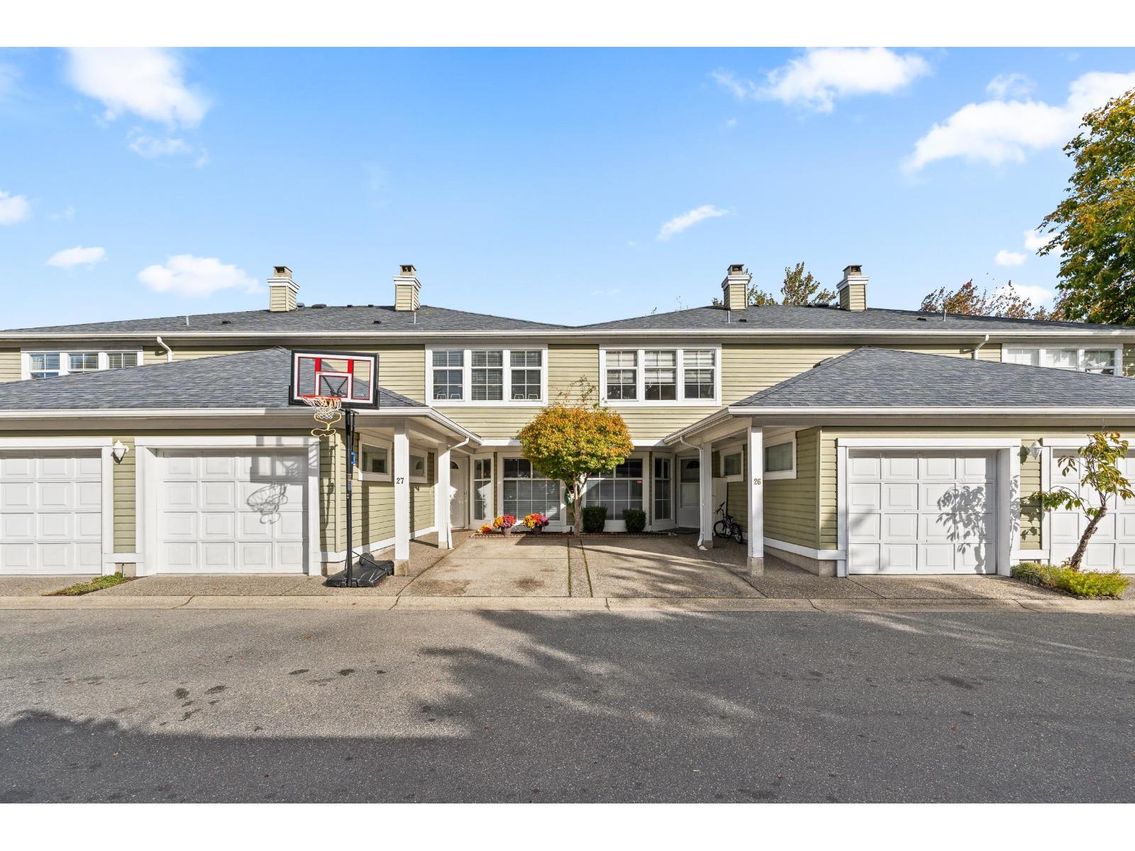 27 8428 VENTURE WAY