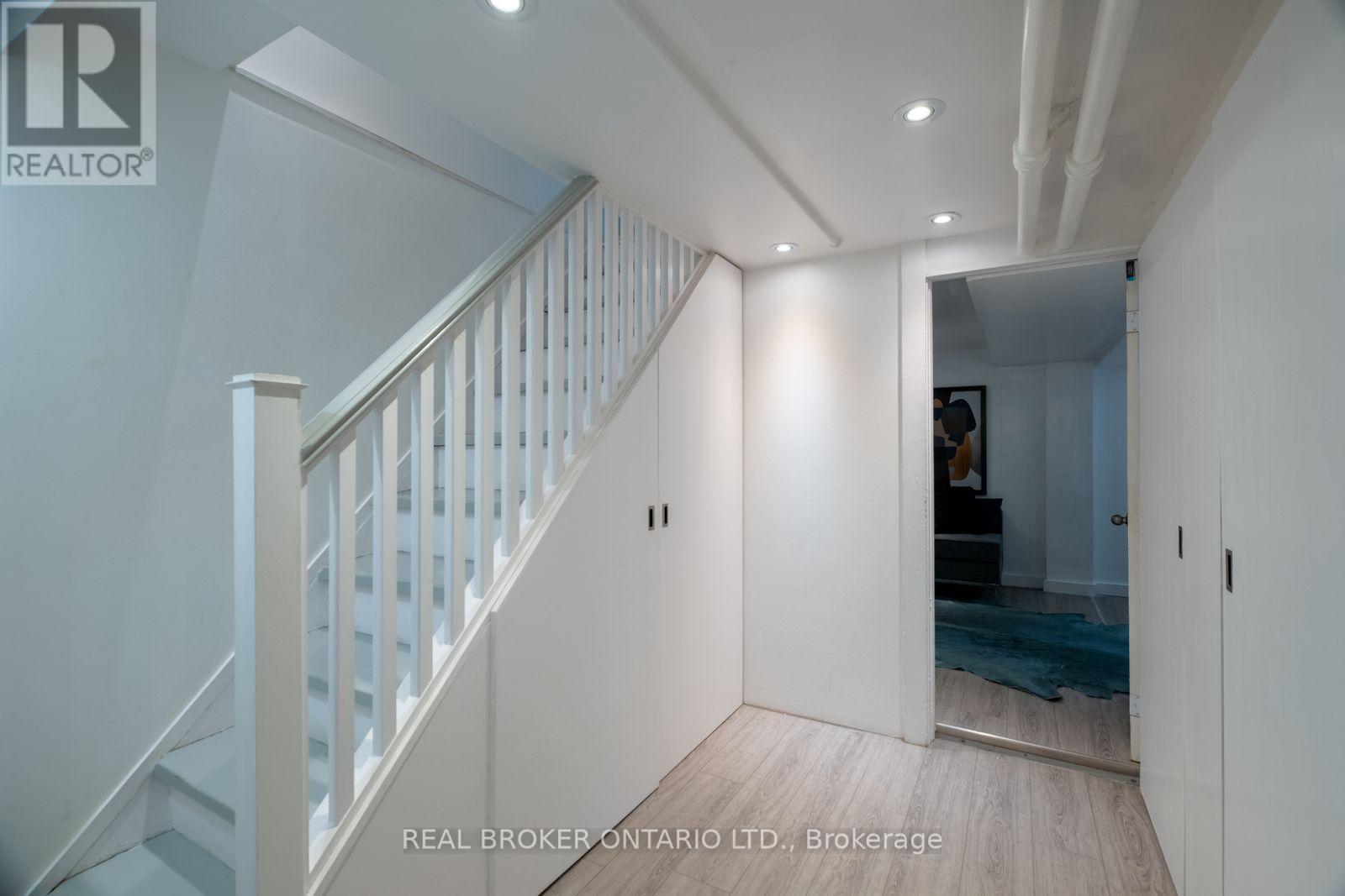 100 Oak Park Avenue, Toronto, Ontario  M4C 4M3 - Photo 36 - E14033538