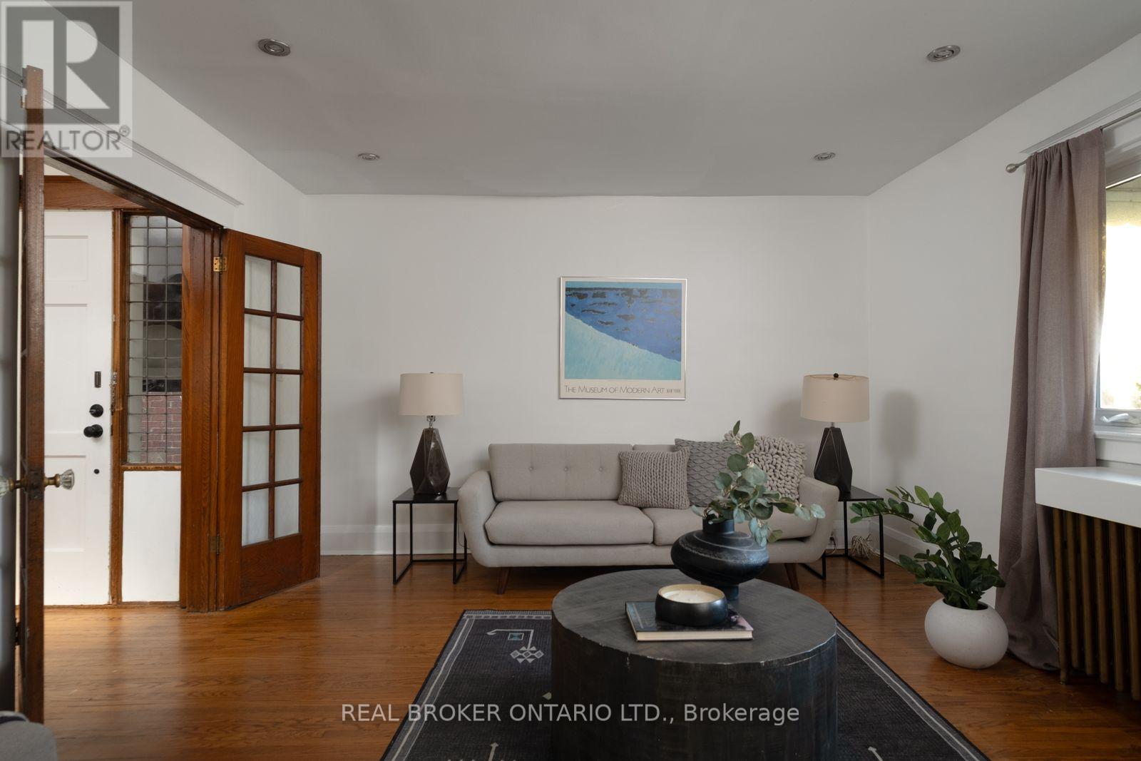 100 Oak Park Avenue, Toronto, Ontario  M4C 4M3 - Photo 9 - E14033538