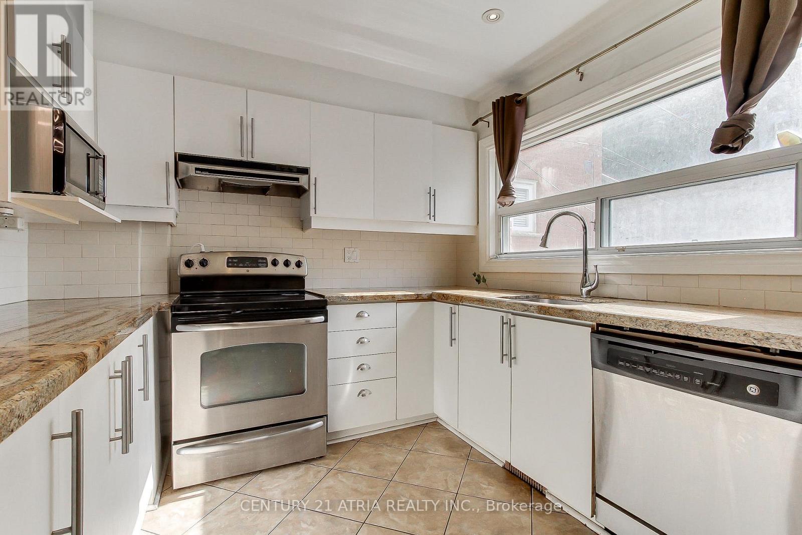 43 Torrens Avenue, Toronto, Ontario  M4K 2H9 - Photo 13 - E14033668