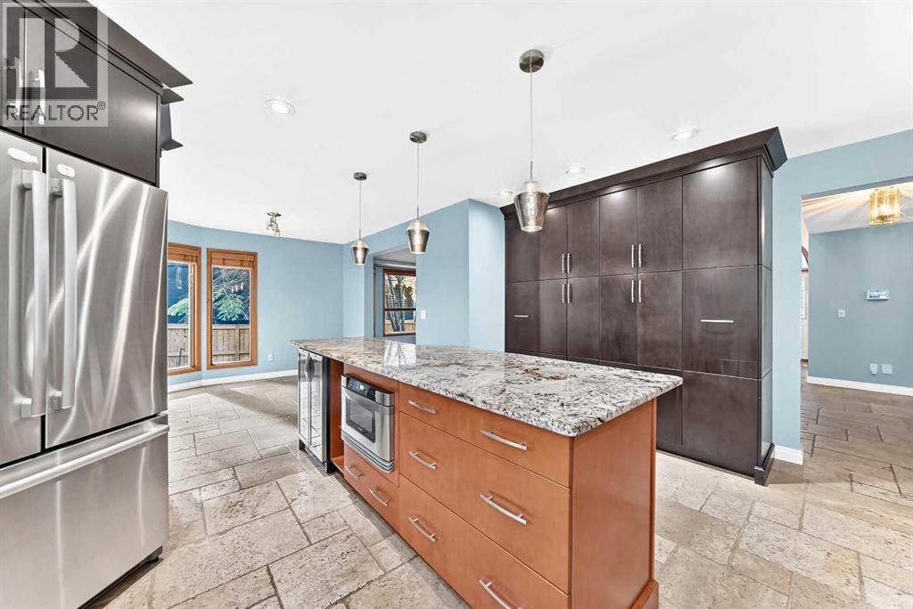 120 Woodacres Drive SW, Calgary, Alberta  T2W 4Z8 - Photo 12 - A2351743